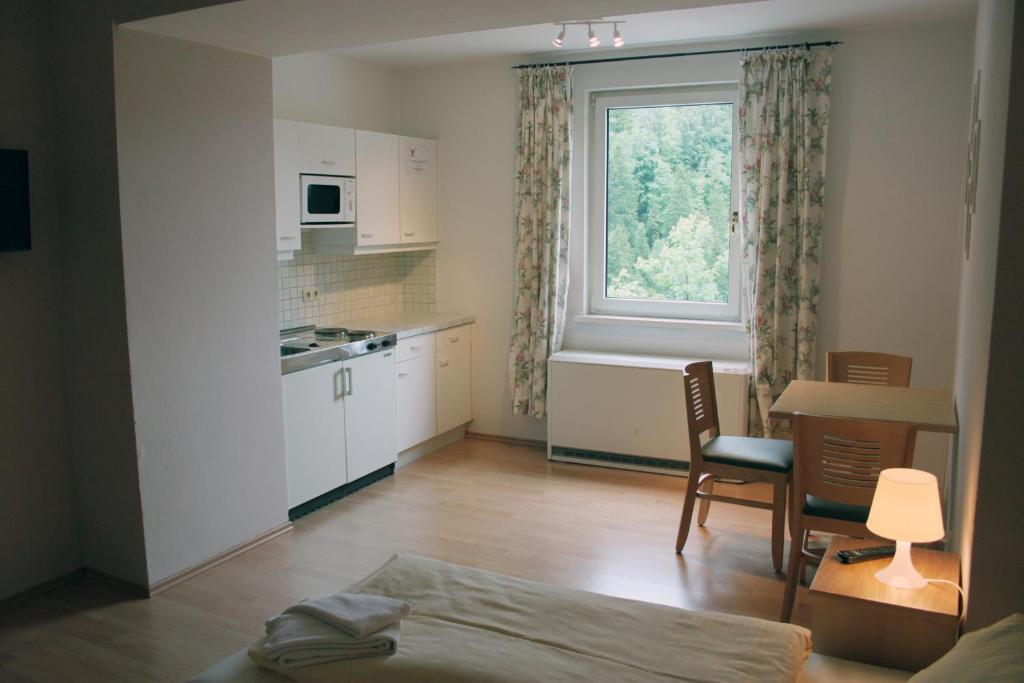 Hotel Hirschen Bad Gastein Habitación foto